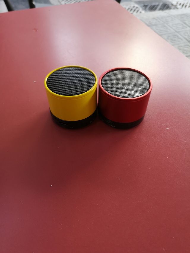 2 altoparlanti Bluetooth x 10€!!