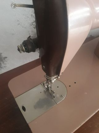 MAQUINA DE COSER