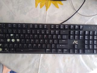 Teclado mecanico gaming RGB