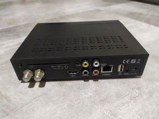 Recetor digital satélite