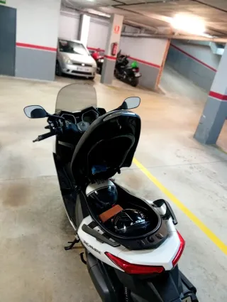 YAMAHA X-MAX ABS 250cc