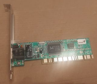 Tarjeta Red pci Genius GF100TXR4