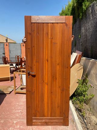 puerta de madera