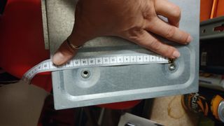 Soporte para microondas empotrado.