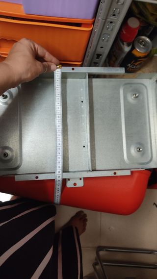 Soporte para microondas empotrado.
