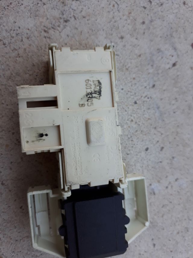 Serratura della porta della lavatrice Balay TS 959