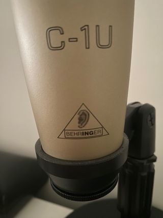 micrófono de estudio + pie de sobremesa