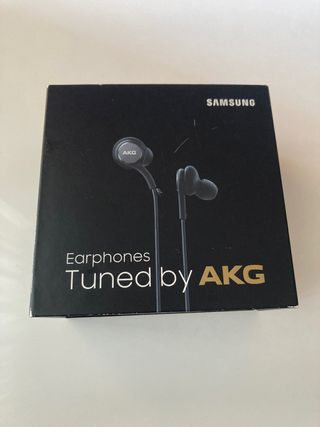 Auriculares  Earphones Tuned by AKG  SAMSUNG