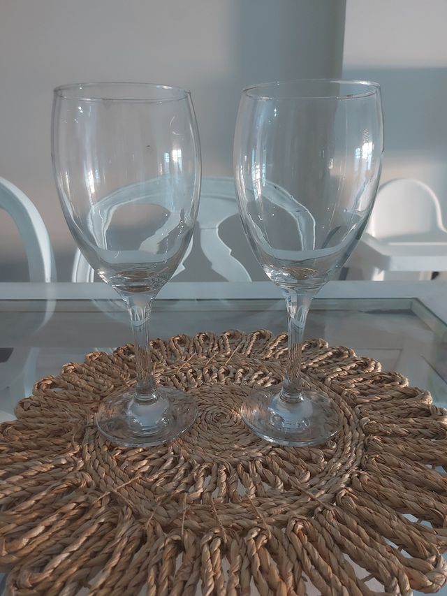 Set di due bicchieri da vino in vetro (2 pezzi)