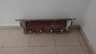 Perchero de madera