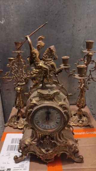 Reloj bronce+2 candelabros