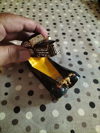 Adorno coche joyero.