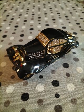 Adorno coche joyero.