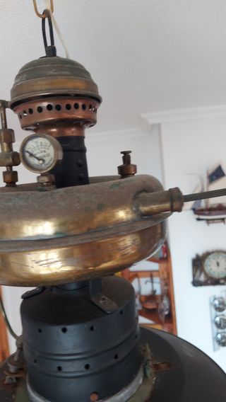 LAMPARA PETROMAN MUY ANTIGUA