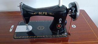 Maquina de coser Alfa