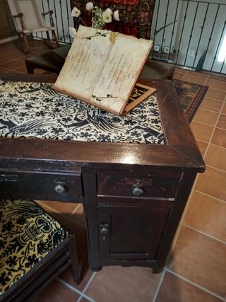 Escritorio antiguo