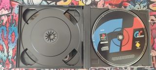 Playstation 1 con tres juegos