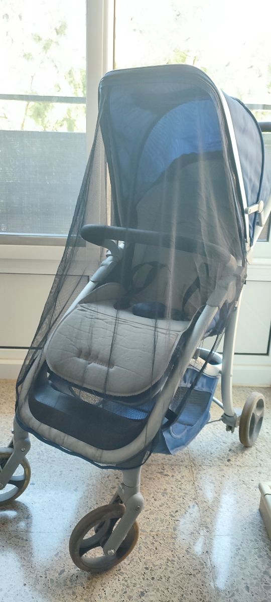 Carro y muchos accesorios