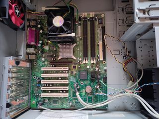 Placa base y procesador Pentium 4