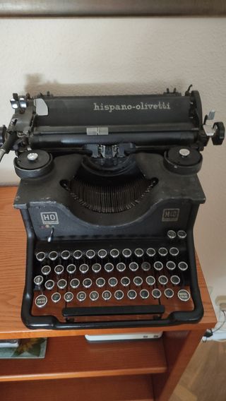 Maquina escribir hispano olivetti M40