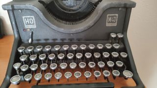 Maquina escribir hispano olivetti M40