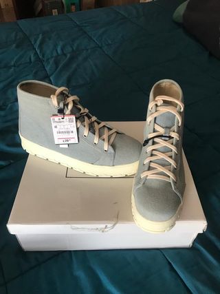zapatillas botin denim Zara