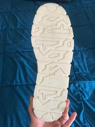 zapatillas botin denim Zara