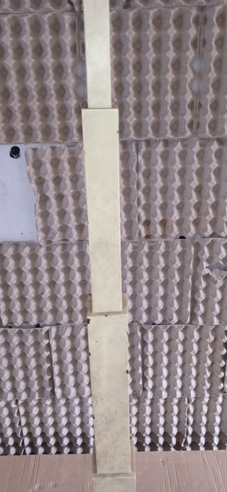 Pie de lampara modernista