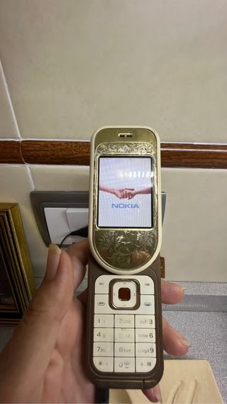 telefono Nokia 7370