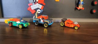 Quadro da collezione Lego e Hot Wheels artigianale