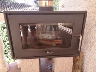 Chimenea Encastrable Invicta de segunda mano por 200 EUR en L' Hospitalet  de L'infant en WALLAPOP