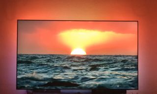 Samsung QN90B 65" + Ambilight