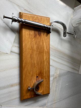 Jamonero de madera y cuchillo jamonero