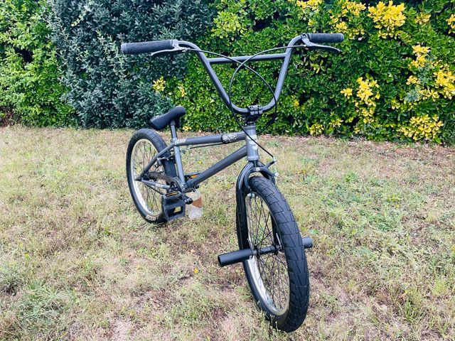 Bicicletta BMX Freestyle
