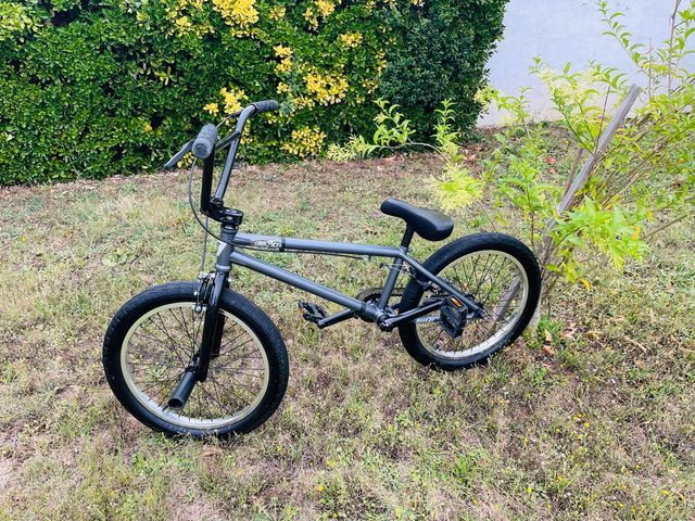 Bicicletta BMX Freestyle