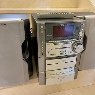 Equipo de musica con DVD SONY