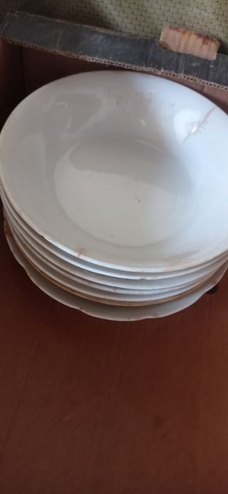 Platos de loza