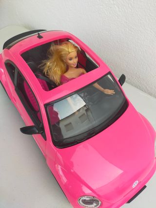 Coche Barbie escarabajo + muñeca