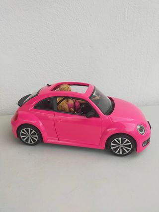 Coche Barbie escarabajo + muñeca