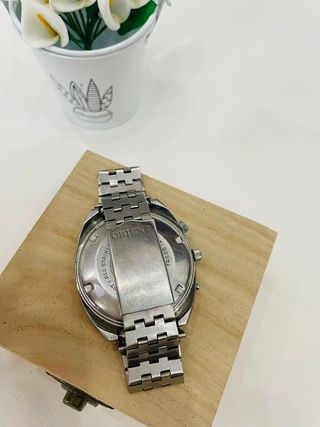 Reloj Oriente colleg calendario perpetuo 