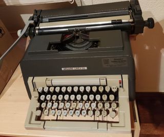 MAQUINA DE ESCRIBIR