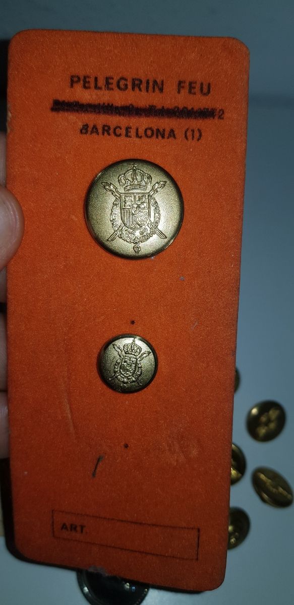 Antiguos botones militares