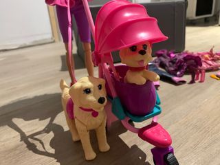 Barbies, ken, perros y accesorios