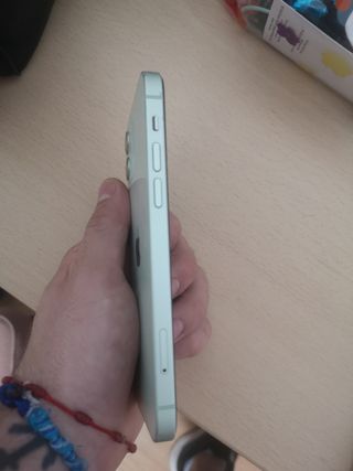 IPhone 12 64gb pantalla rota