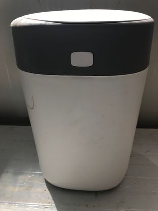 Contenedor de pañales (pañalero)