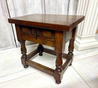 MESILLA RÚSTICA CASTELLANA