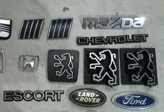 Emblemas de coches clásicos