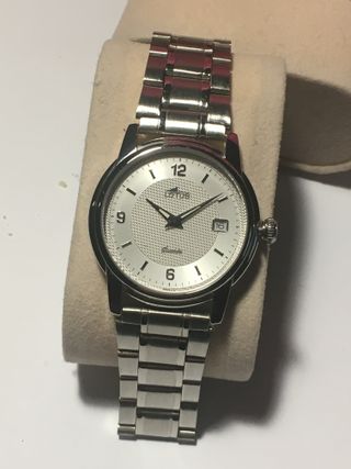 Reloj Lotus