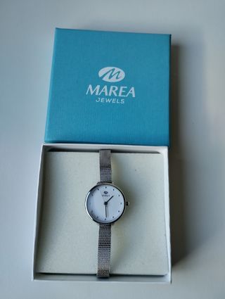Bonito reloj para mujer.