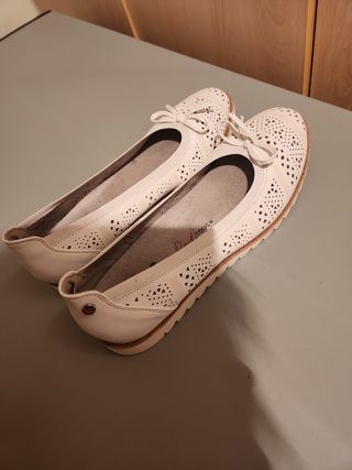 Zapatos blancos Xti, talla 40